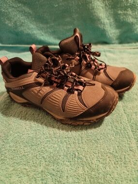 Merrell Women's Trail Sneakers in Olive and Black